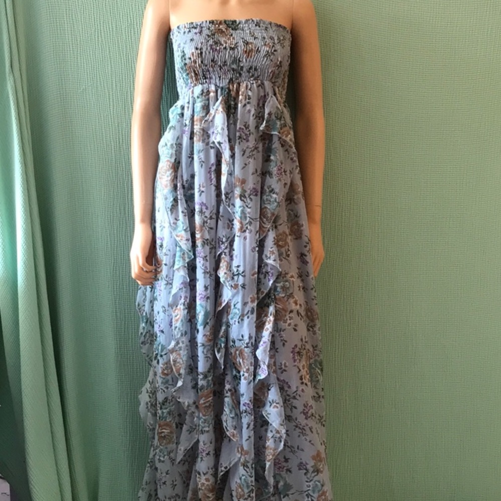 Blue floral strapless, The Pyramid Collection
